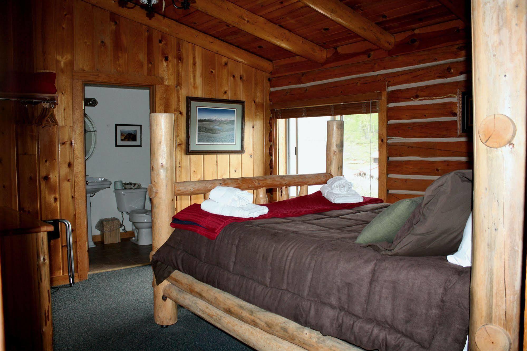 Heart Six Ranch Lodge *