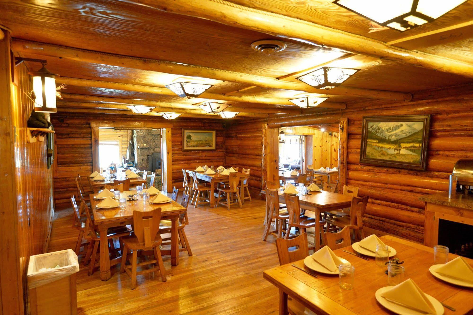 Heart Six Ranch Lodge