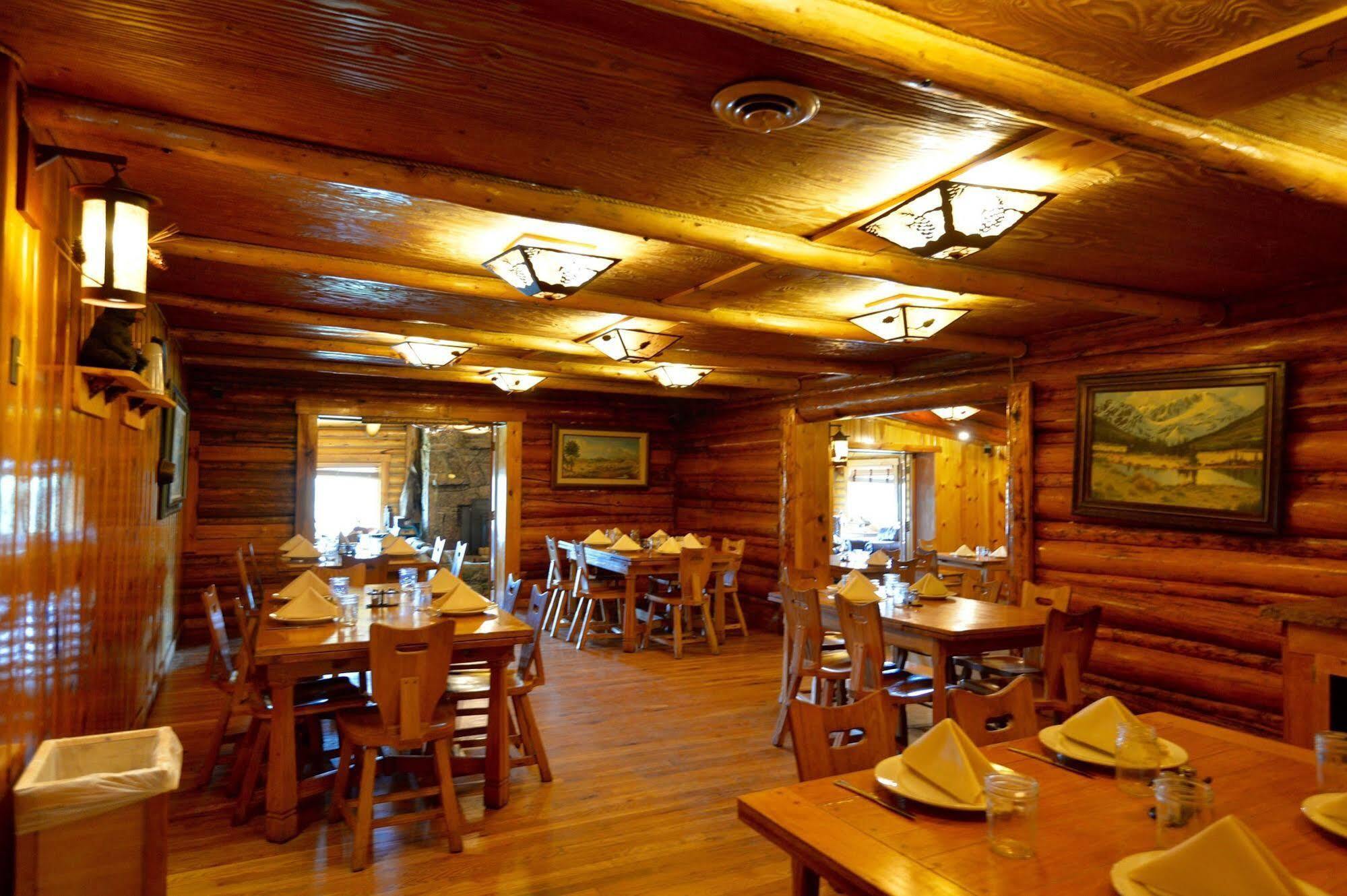 Heart Six Ranch Lodge *